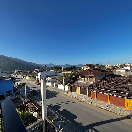 Apartamento Elegante, Ar-Condicionado, Wi-Fi, Piscina No Terraco Do Predio E Varanda Exclusiva Ubatuba Exterior foto